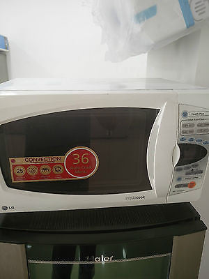 LG MC 7648WH- 26 Litre Convection Microwave Oven with Six Months Seller Warranty